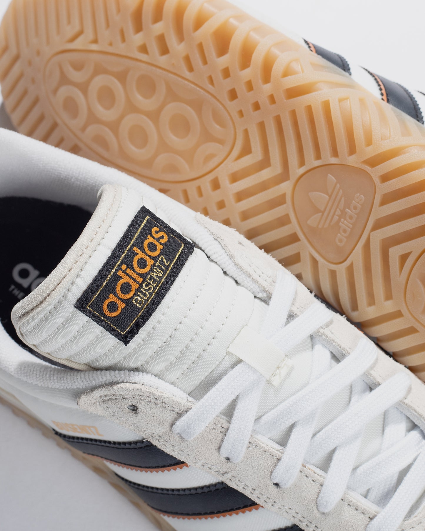 Busenitz Indoor Super