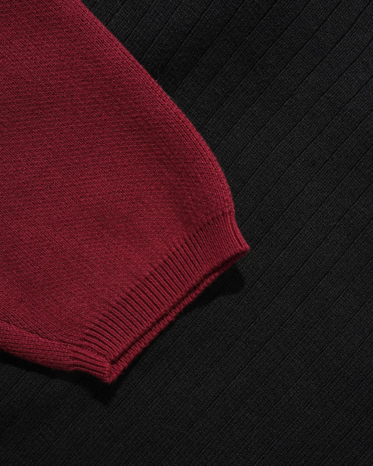 Black / Burgundy