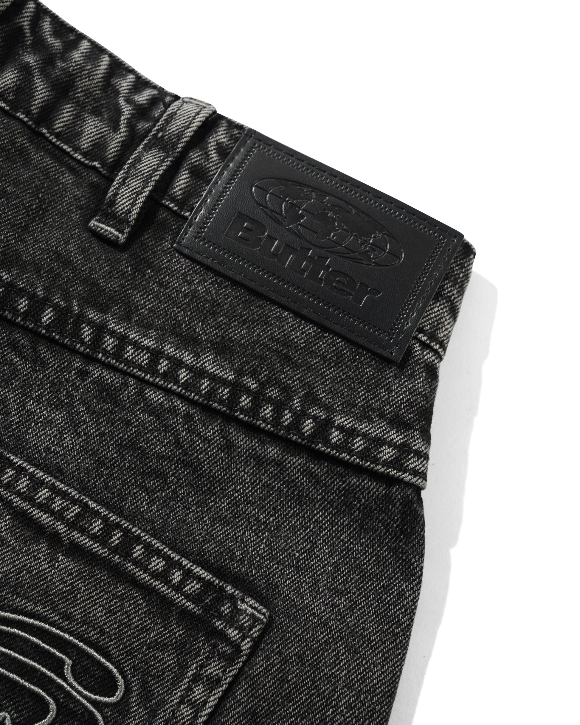 Streaky Black