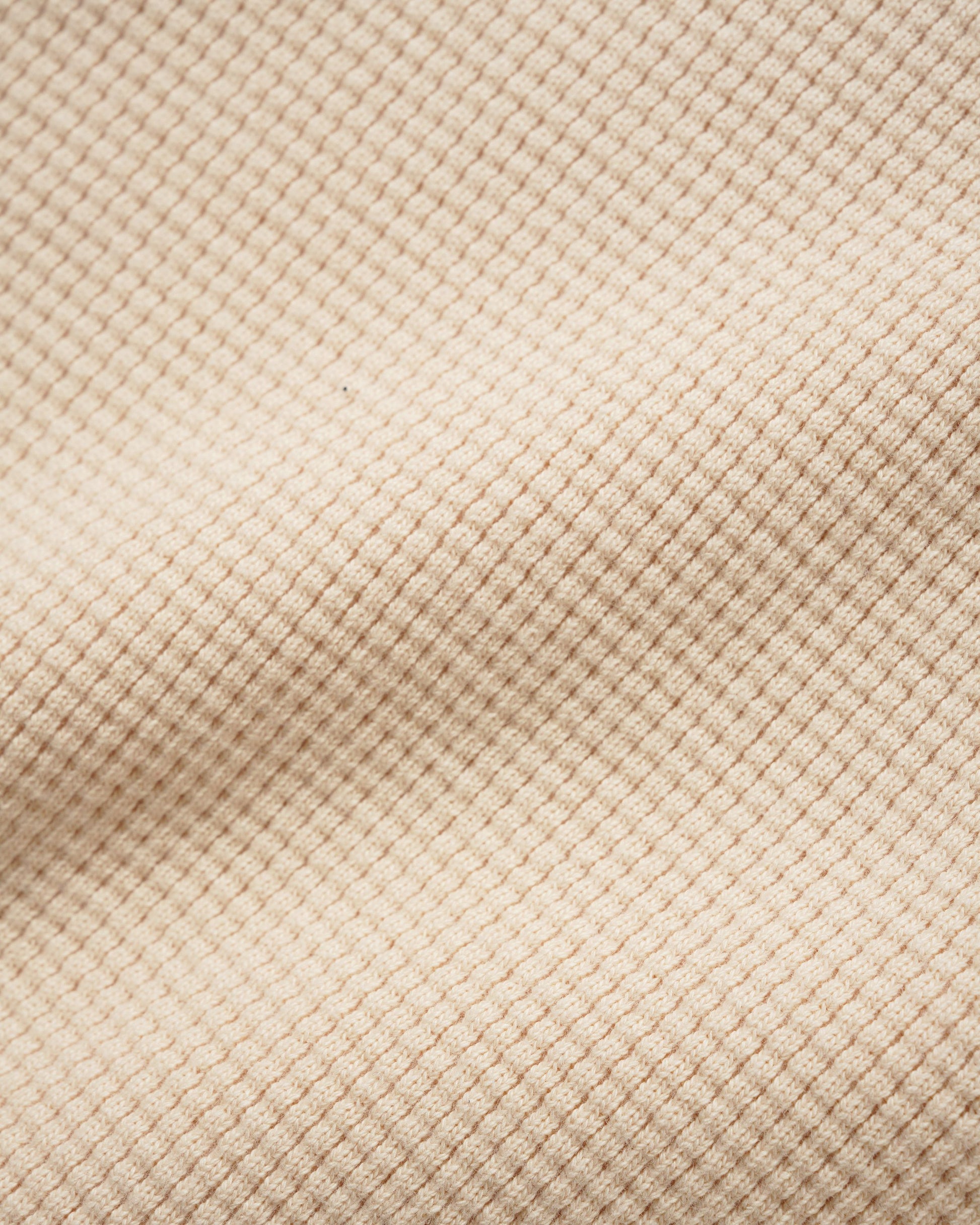 Cream / Red