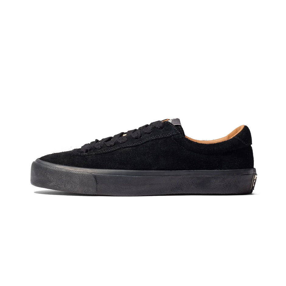 Last Resort AB VM001 Suede Lo in Black / Black, side view with black suede upper, laces and sole.