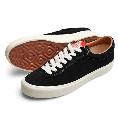 Last Resort AB VM001 Suede Lo Black / White – angled view