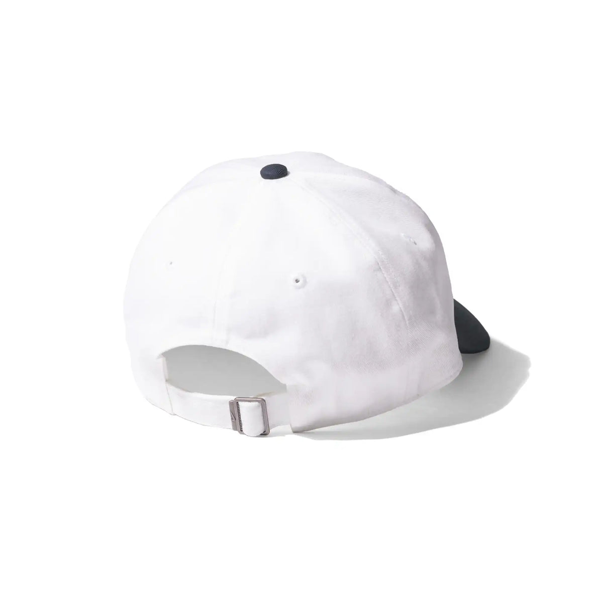 White / Obsidian / Obsidian