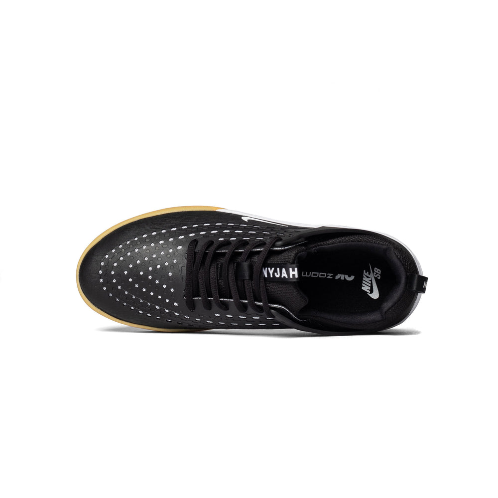 Nike nyjah black gum hot sale