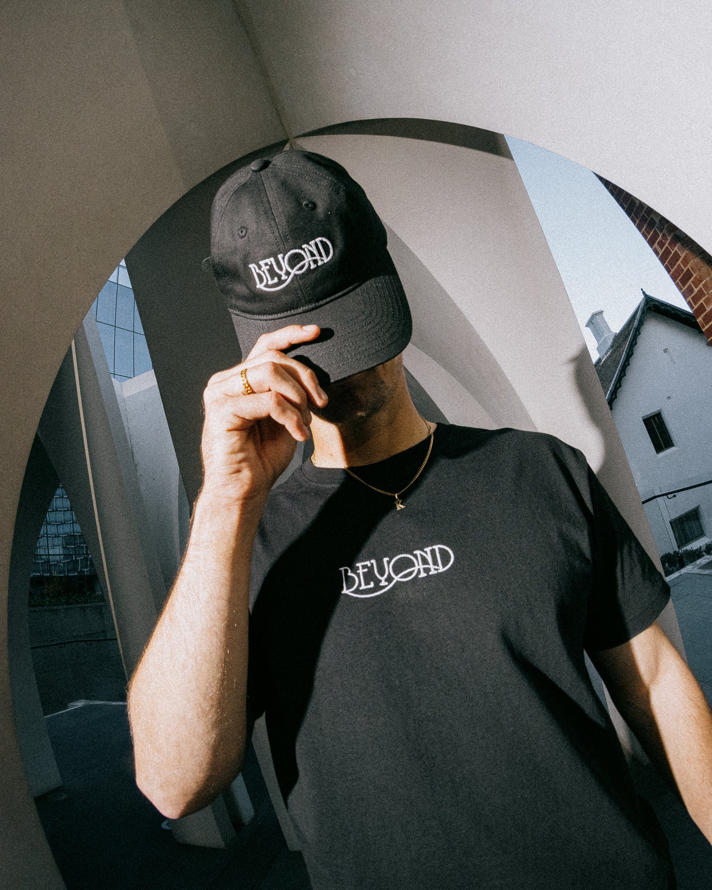 Opera Cap