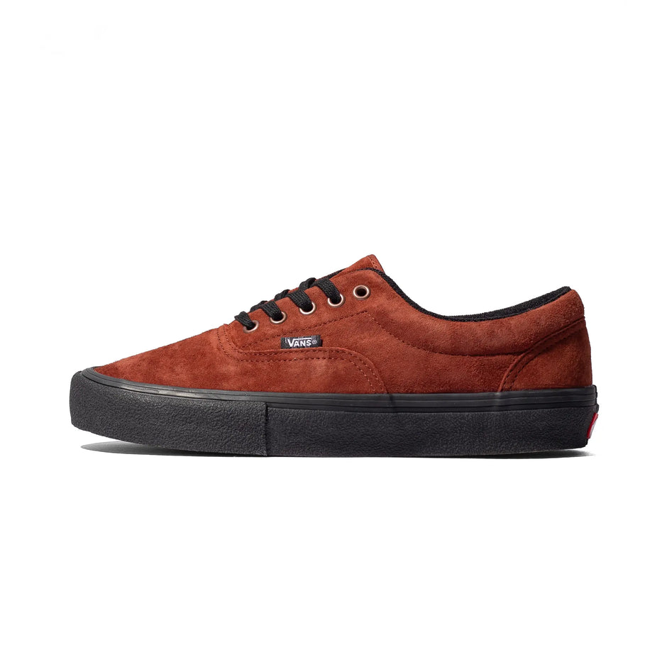Vans Skate Era shoes in Black / Rust, side view showing the rust-coloured upper and black sole.